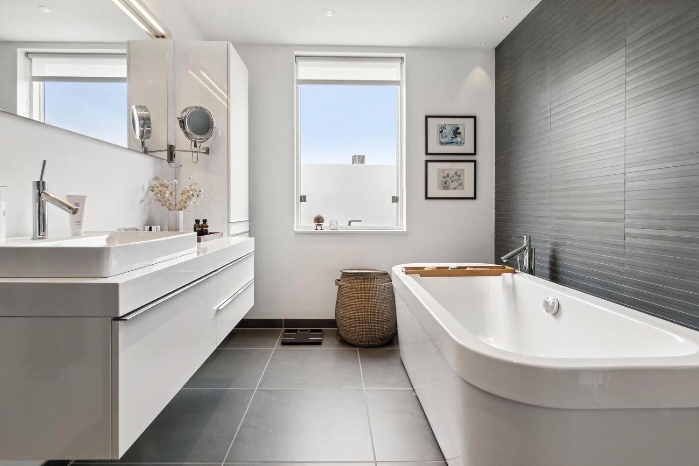Lejlighed I Penthouse Med Fire Terrasser Balkoner Og En Fantastisk Udsigt Over Havn