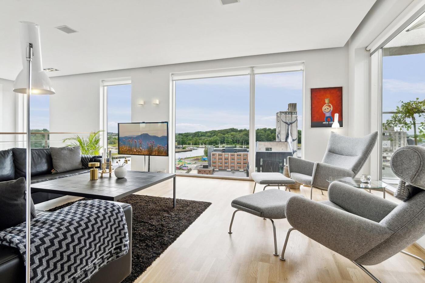 Lejlighed I Penthouse Med Fire Terrasser Balkoner Og En Fantastisk Udsigt Over Havn * Odense