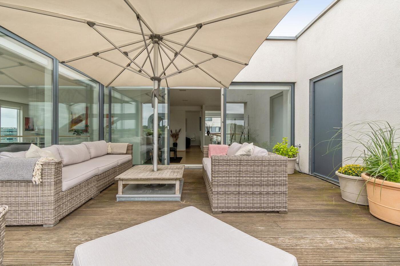 Casa de férias Lejlighed I Penthouse Med Fire Terrasser Balkoner Og En Fantastisk Udsigt Over Havn Odense